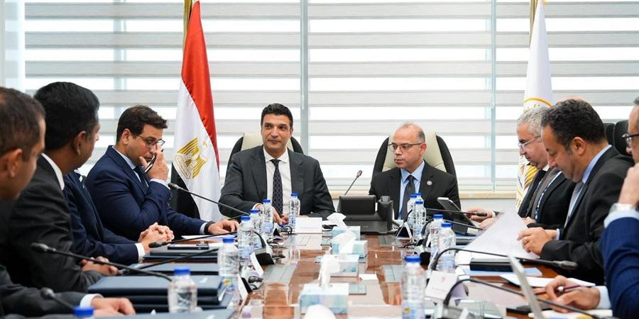 وزيرا الاستثمار والصناعة يبحثان مع أير ليكويد الفرنسية فرص التوسع بمصر